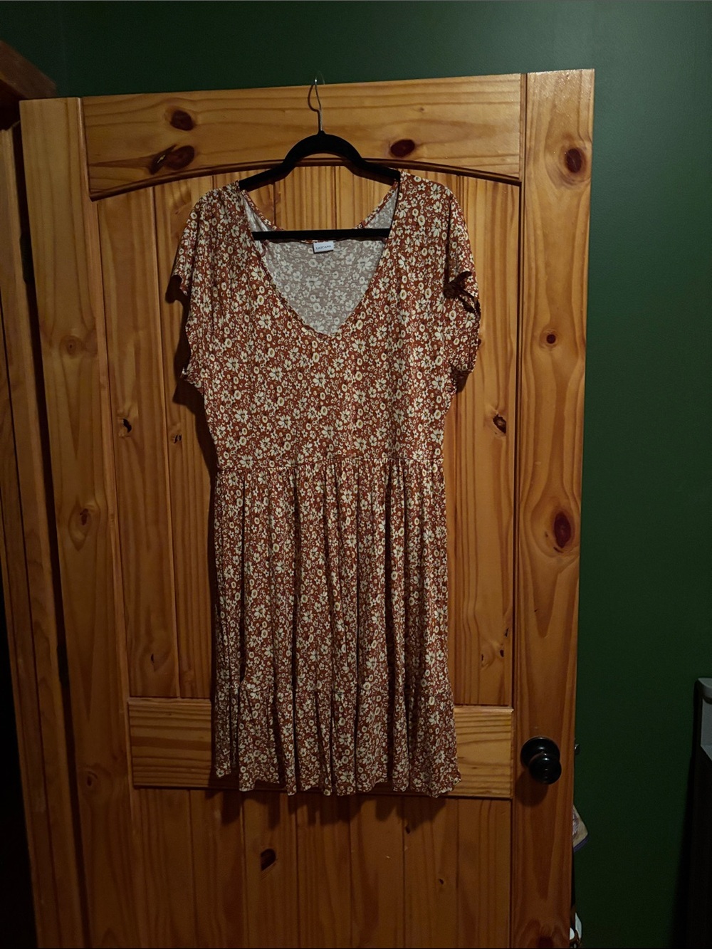 Rust Floral V-Neck Short Sleeve Midi Dress
